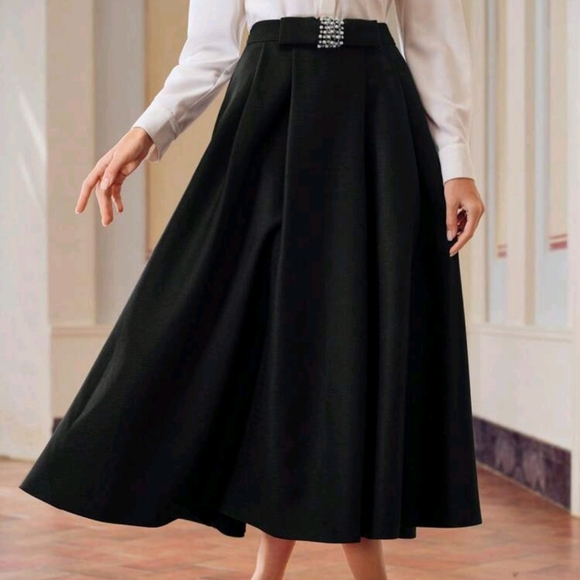 FAUX PEARL AND RHINESTONE BOW WAIST FLARE SKIRT - Picture 4 of 4